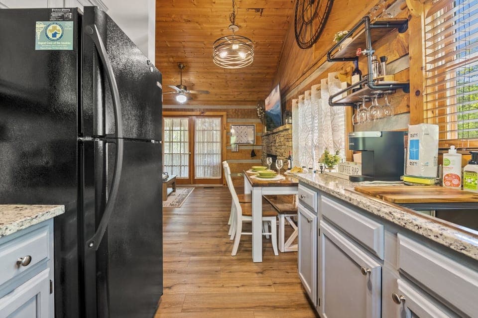 58b3685c-3b81-49cf-bcbd-1241e9d31722