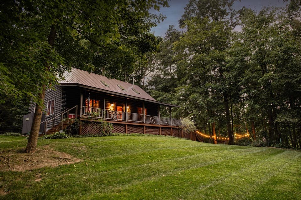 Escape the busy life of the city to a quiet retreat in the woods.