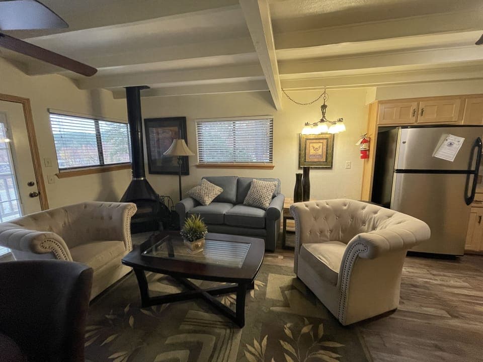 Couch, Furniture, Indoors, Living Room, Table