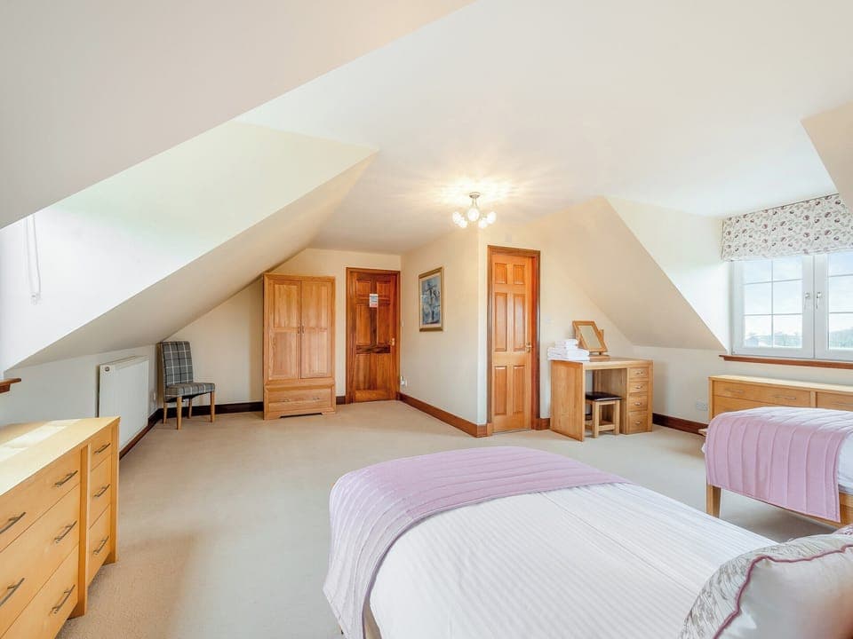 Twin bedroom | Kerrytonlia Cottage, Kingarth