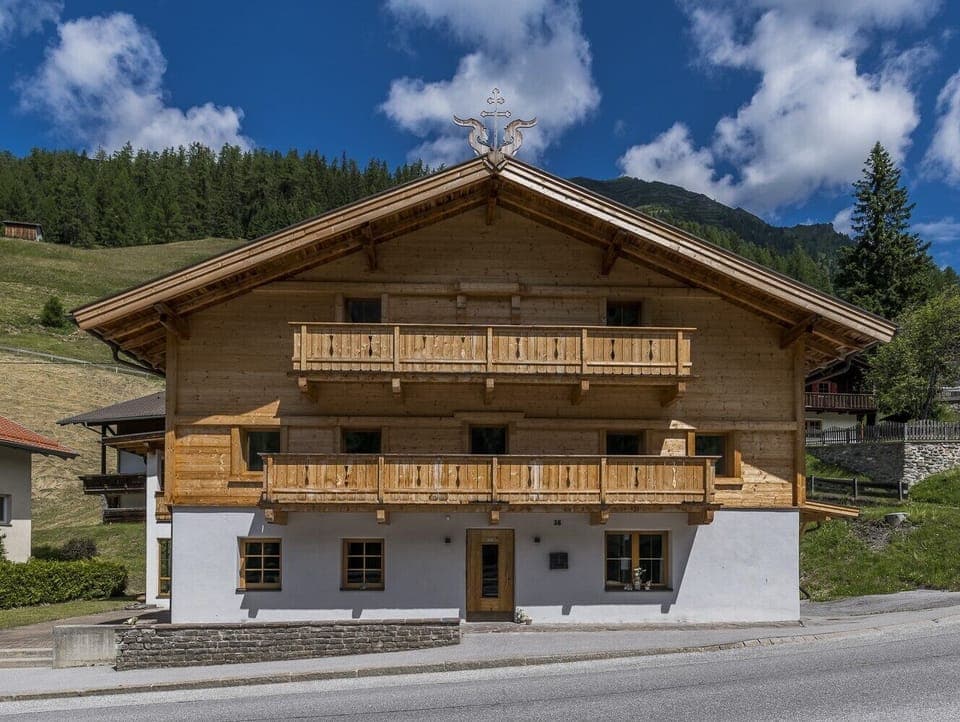 4a6542a0-a441-456d-86a1-2aa220cfc918