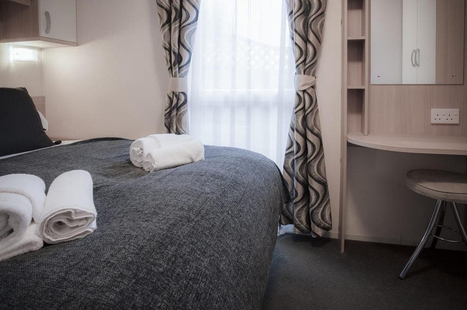 Ty Moselle 12 - 2 Bedroom Holiday Home - Amroth (13888)