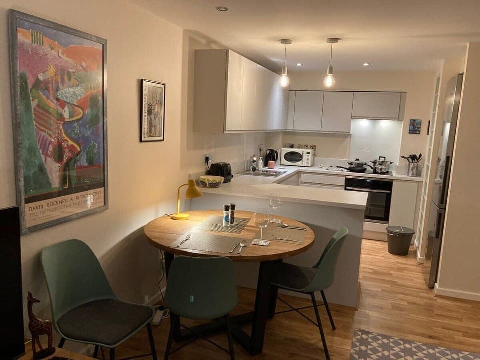 Contemporary open plan style.