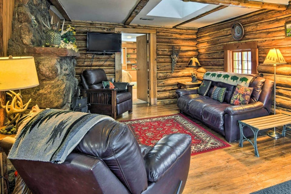 Allenspark Vacation Rental | 2BR | 1BA | 1,300 Sq Ft | 4 Steps Required