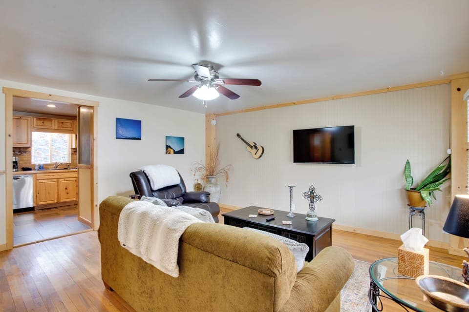 Fruita Vacation Rental | 2BR | 1BA | 937 Sq Ft | 3 Stairs Required to Enter
