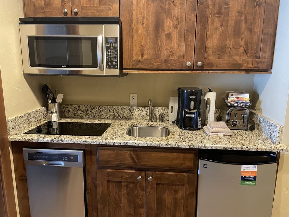 Kitchenette in suite