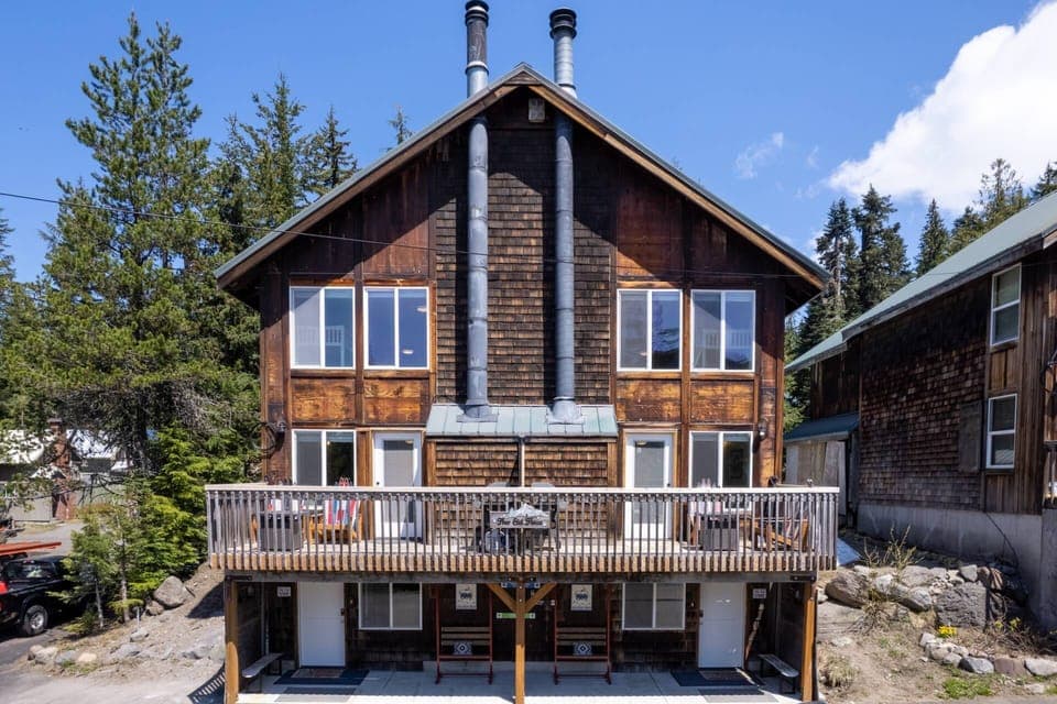 Welcome to Nor Ski Haus A! We hope you enjoy this Mt Hood paradise in the heart of Government Camp! Please reach out with any questions.