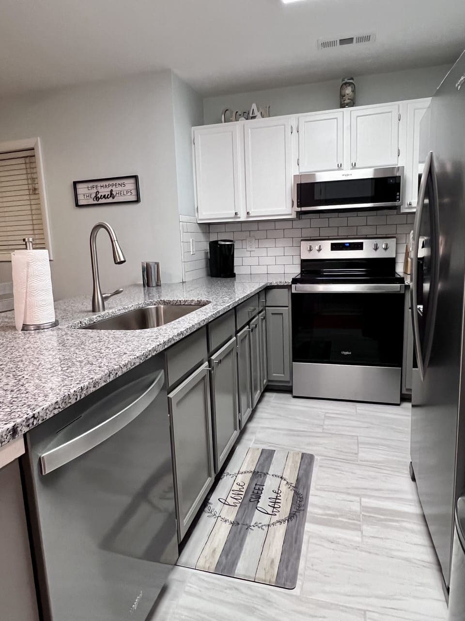 All new SS appliances with a Keurig machine. Please bring your own K-cups. 