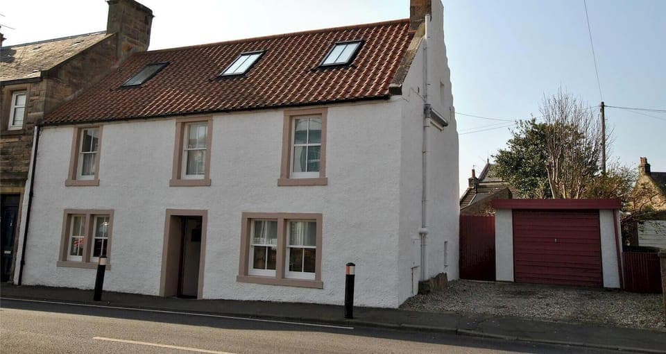Wood’s Neuk is a traditional cottage