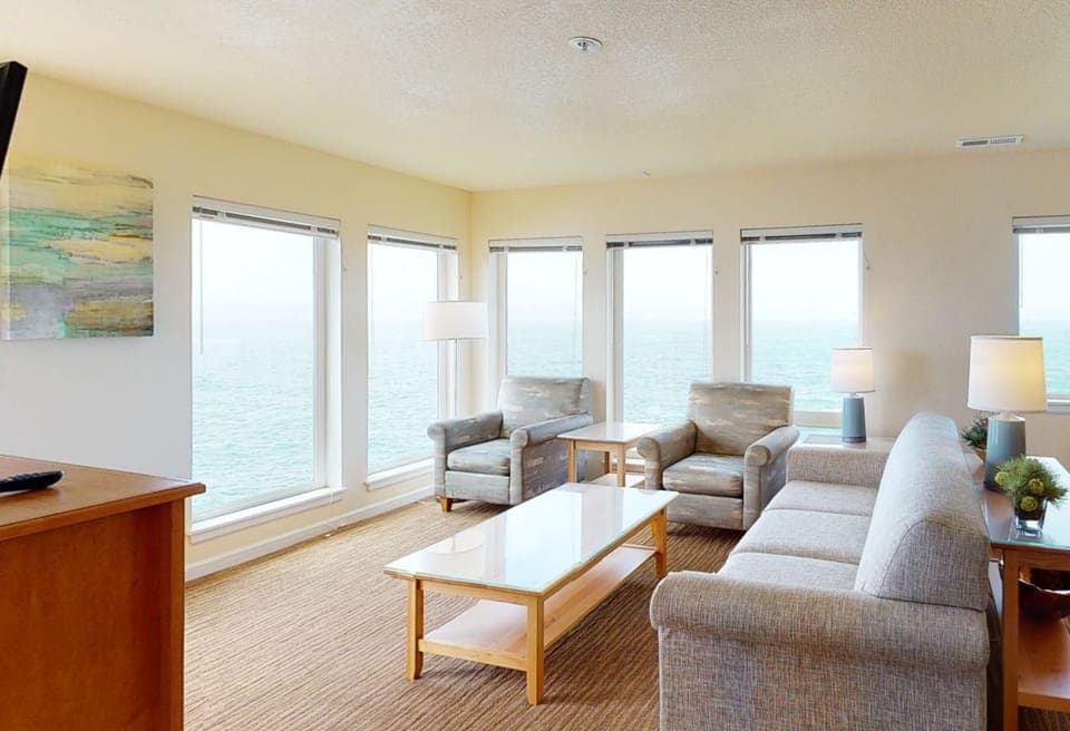 WhalePointe3BR-0804-007