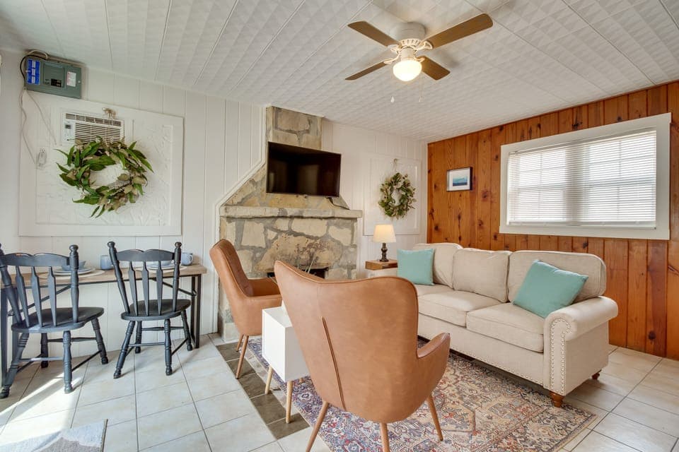 Mountain Home Vacation Rental | 1BR | 1BA | 6 Steps Required for Access