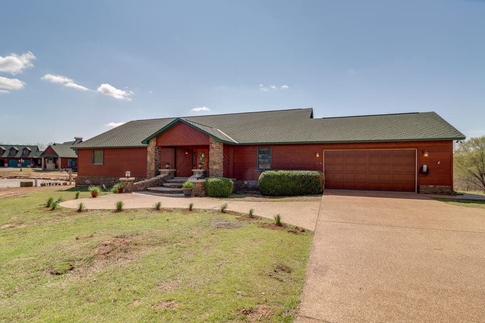 Shirley Vacation Rental | 6BR | 4BA | Stairs Required | 7,000 Sq Ft