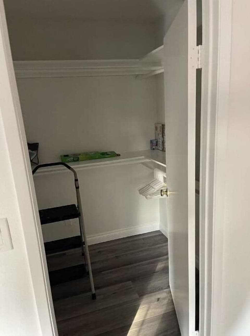 Walk-in Closet