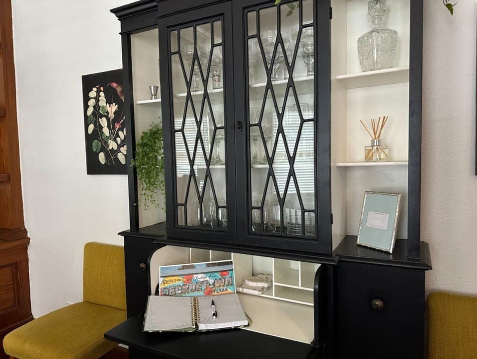 Little secretary desk/ hutch! Little bar area as well!