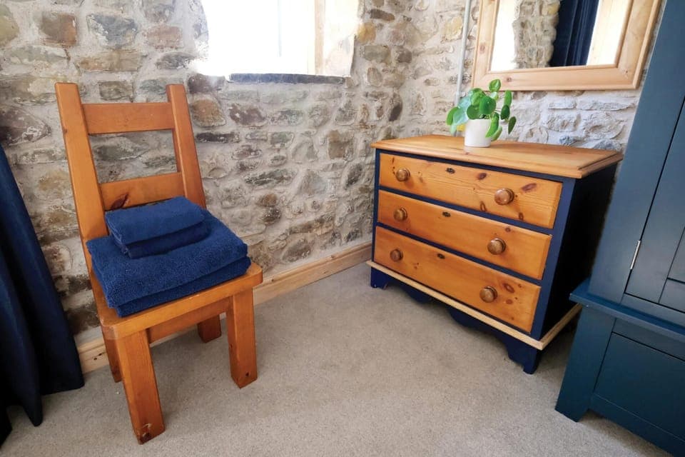 Pen Dragon - 2 Bedroom Cottage - Pen-Clawdd (2846)