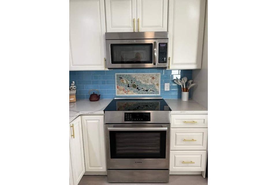 Induction Stove. All cookware provided