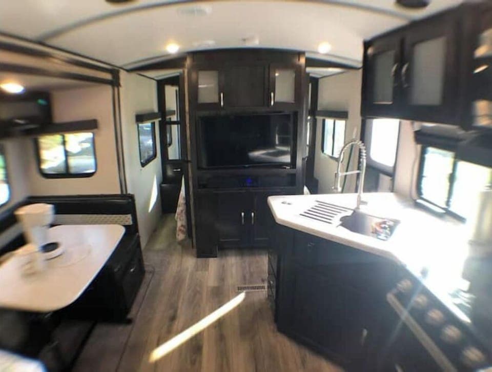 Tv & table area