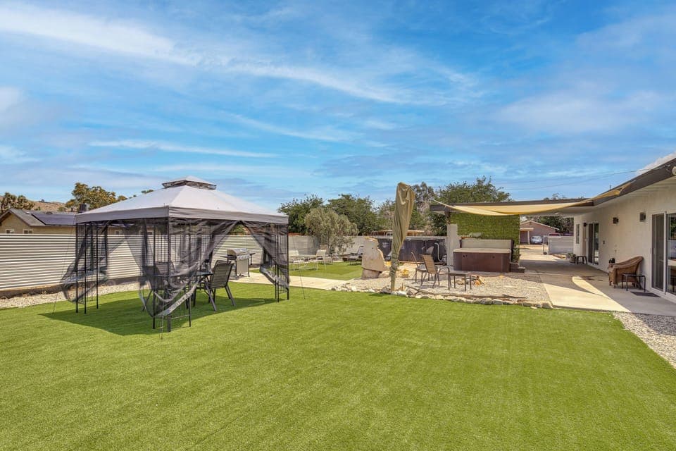 Yucca Valley Vacation Rental | 2BR | 2BA | 1,100 Sq Ft | Step-Free Access