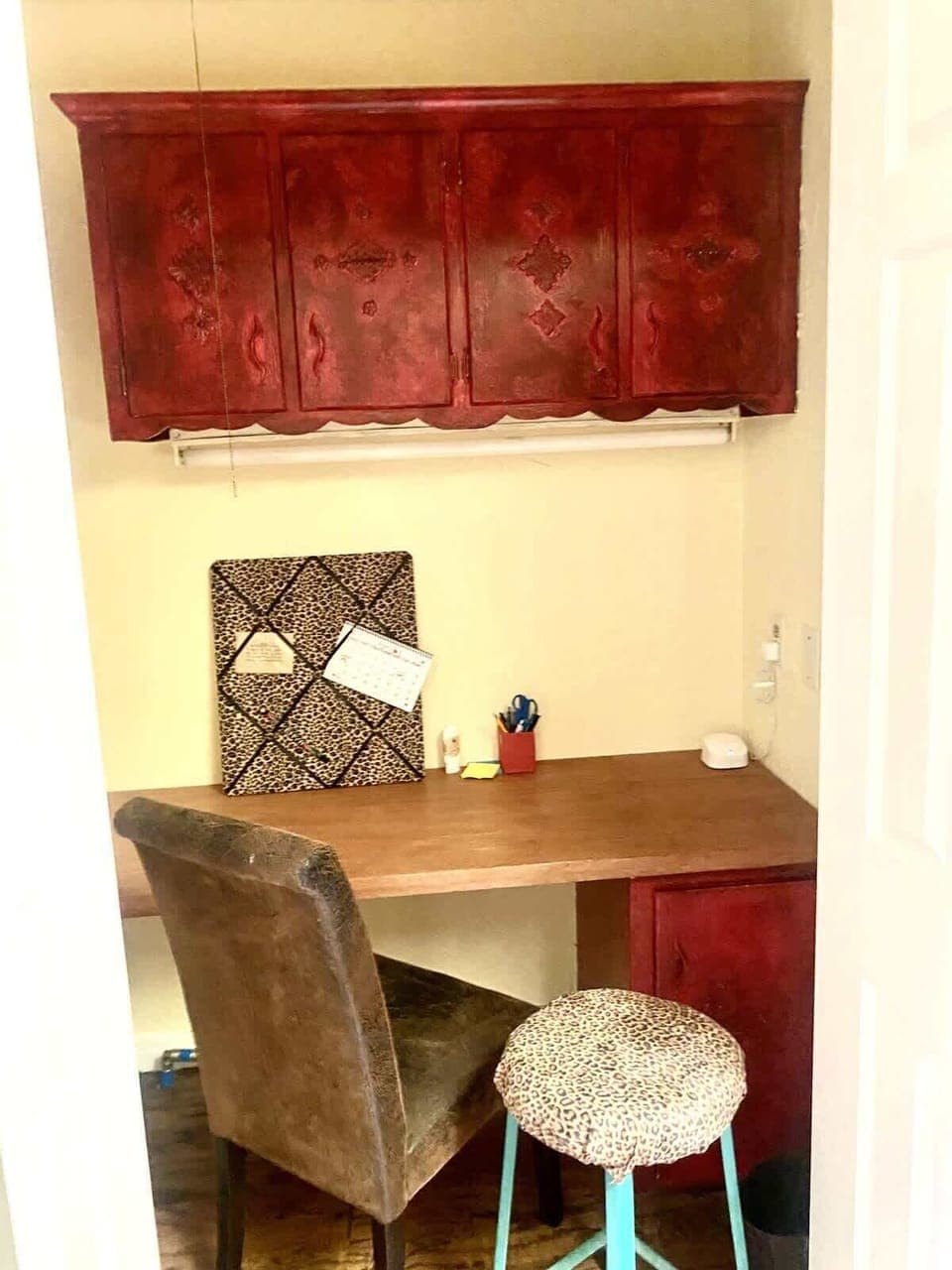 This perfect work space is great for anyone traveling and working