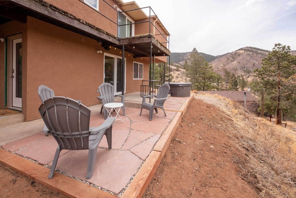Green Mountain Falls Vacation Rental | 2BR | 1BA | 800 Sq Ft | Steps Required