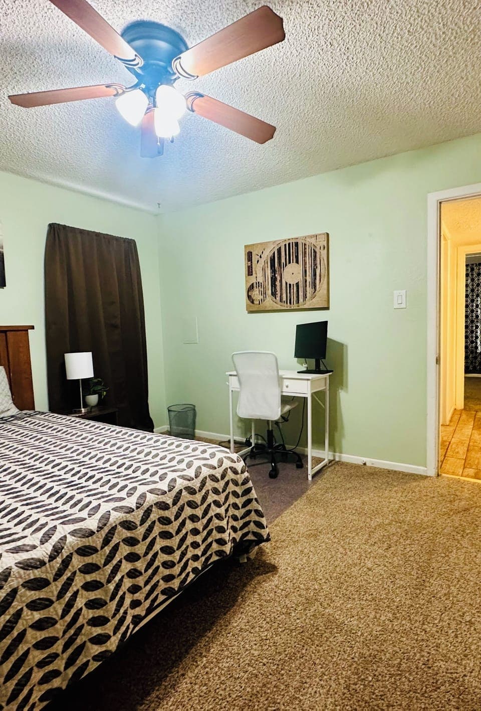 Office space inside queen bedroom