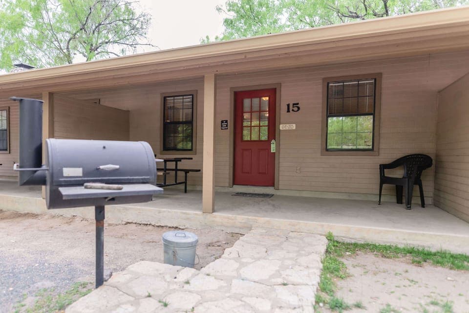 Front exterior view of cabin