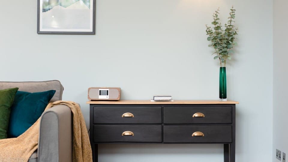 Coorie Lodge  living room and radio