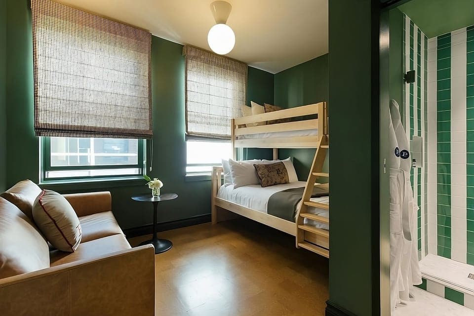 Unit with 1 Bunk Bed