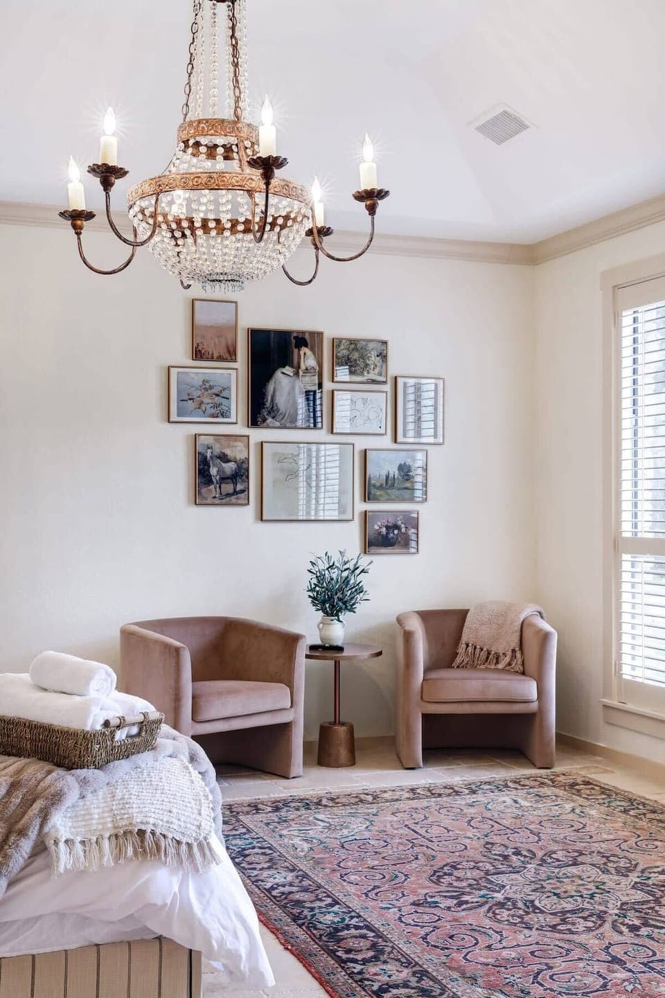 East Wing Bedroom 5, 2nd floor