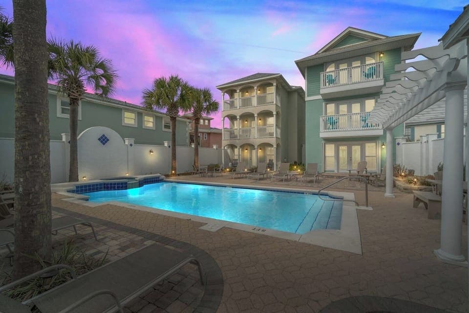 Gorgeous pool