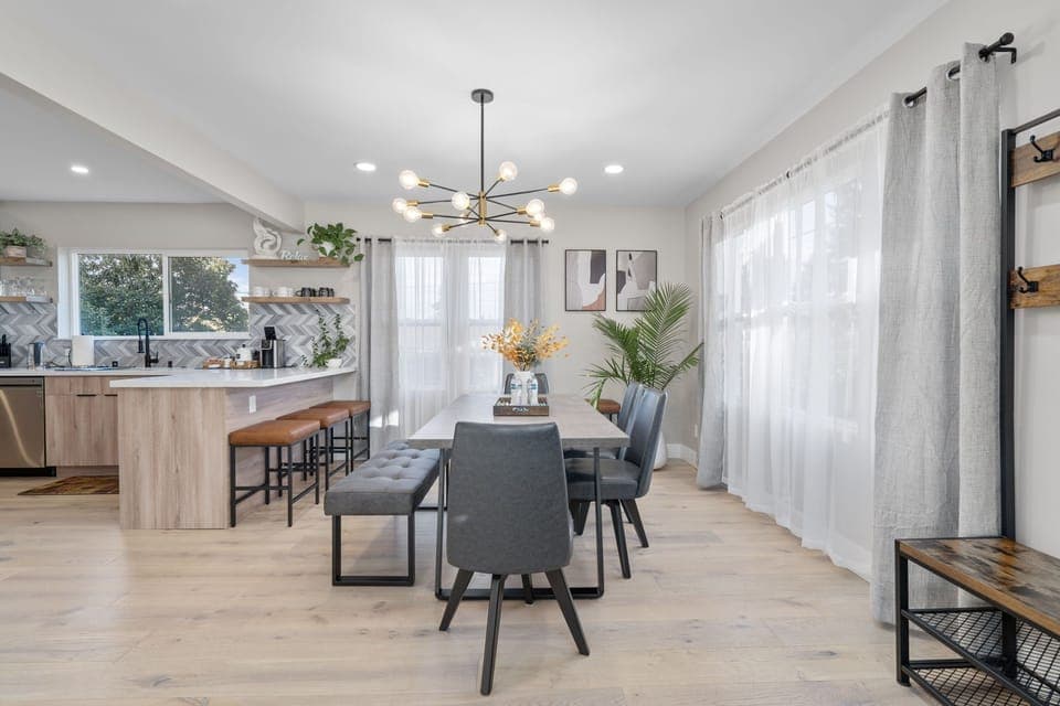 The dining area comfortably seats 6 or more people. 