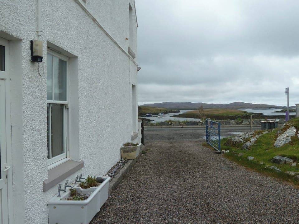 Outdoor area | The Studio, Lochmaddy
