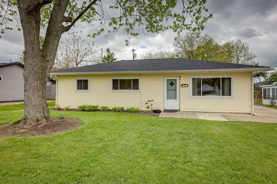 Dayton Vacation Rental | 3BR | 1.5BA | 1,050 Sq Ft | Step-Free Access