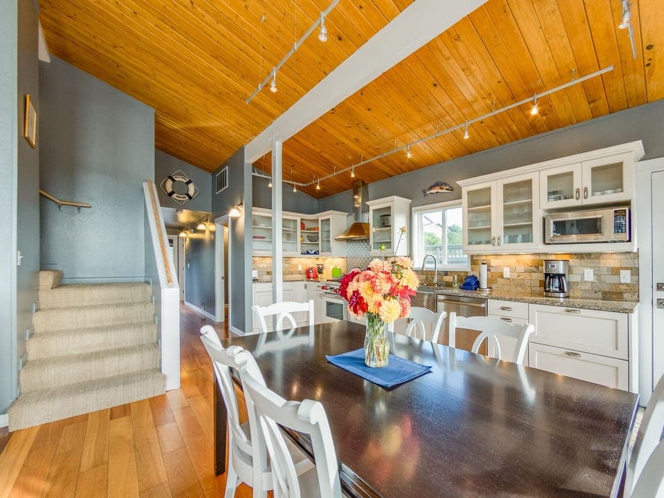 Dining room - Open living space with Dining room and Gourmet Kitchen
