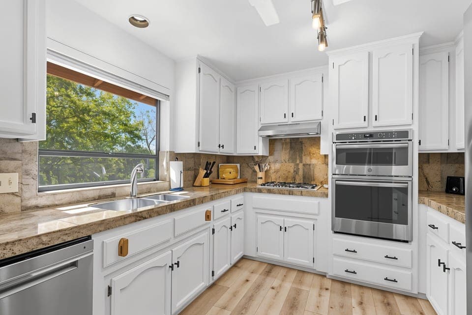 Indoors, Kitchen, Sink, Appliance, Microwave