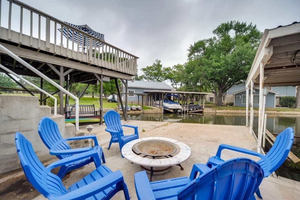 Granite Shoals Vacation Rental | 4BR | 2BA | 2,300 Sq Ft | Step-Free Access