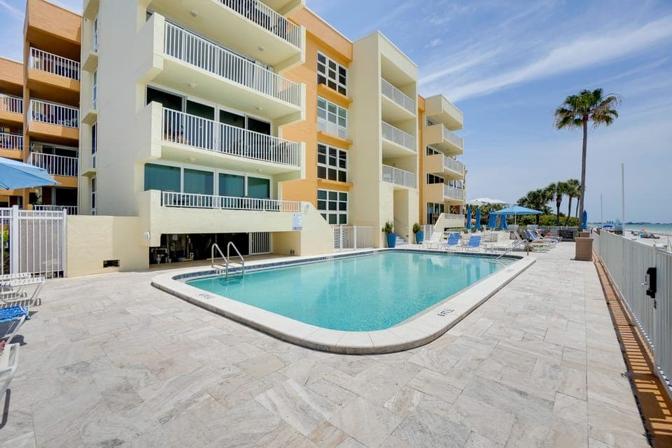 Redington Beach Vacation Rental | 2BR | 2BA | 1,048 Sq Ft | Stairs Required