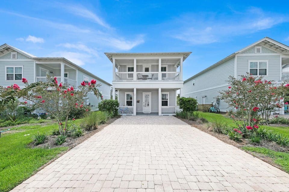 Grand Pointe Sea Shell