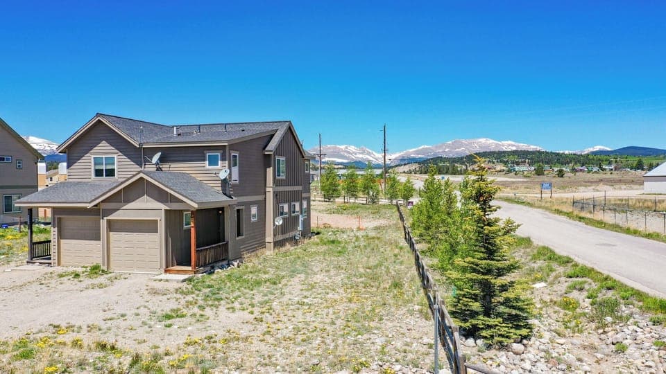 Easy to access, close to restaurants and other amenities in Fairplay