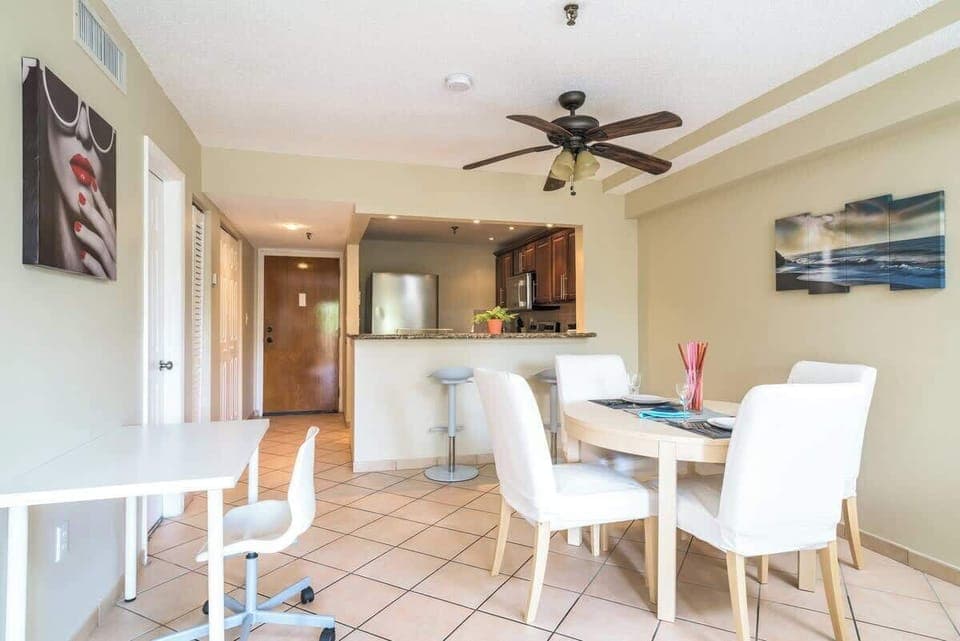 "Enjoy this versatile open-concept space! 🍽️ Featuring a dedicated workspace and stylish dining area, this vacation rental is ideal for digital nomads or a quick getaway. Work and play in total comfort! 💻"
