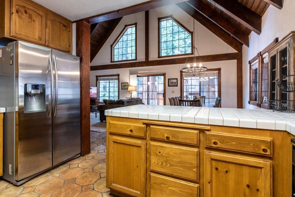 Kitchen opens to dining area - Kitchen opens to dining area
