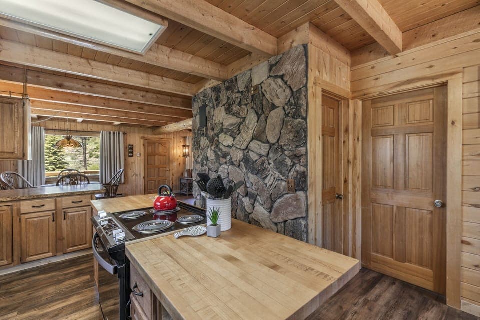 Fully stocked kitchen with electric range