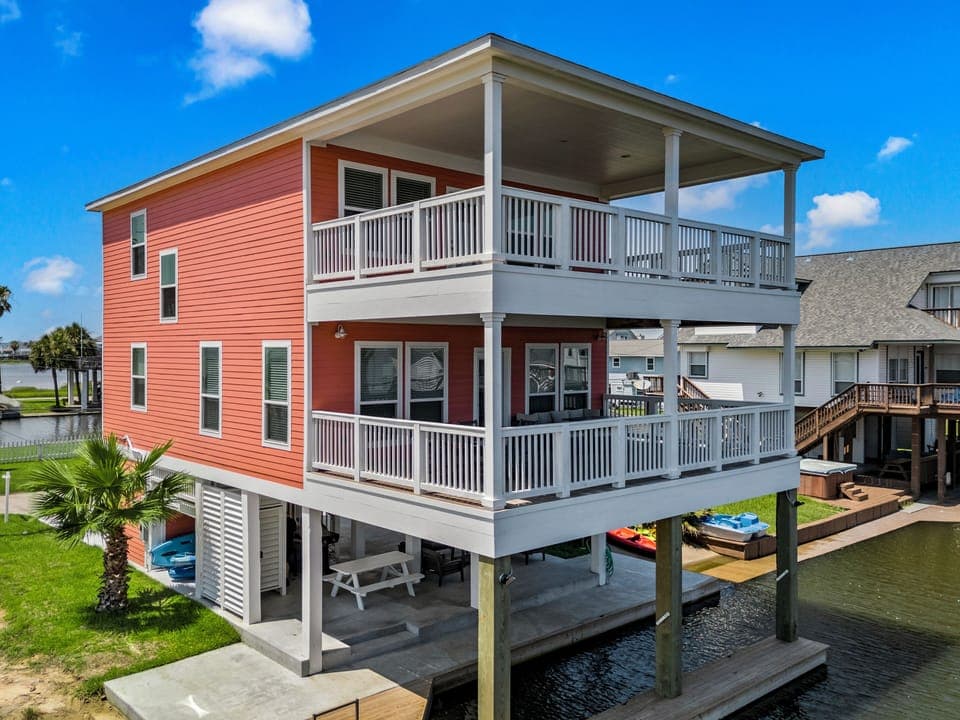 Welcome to Coral Casa!