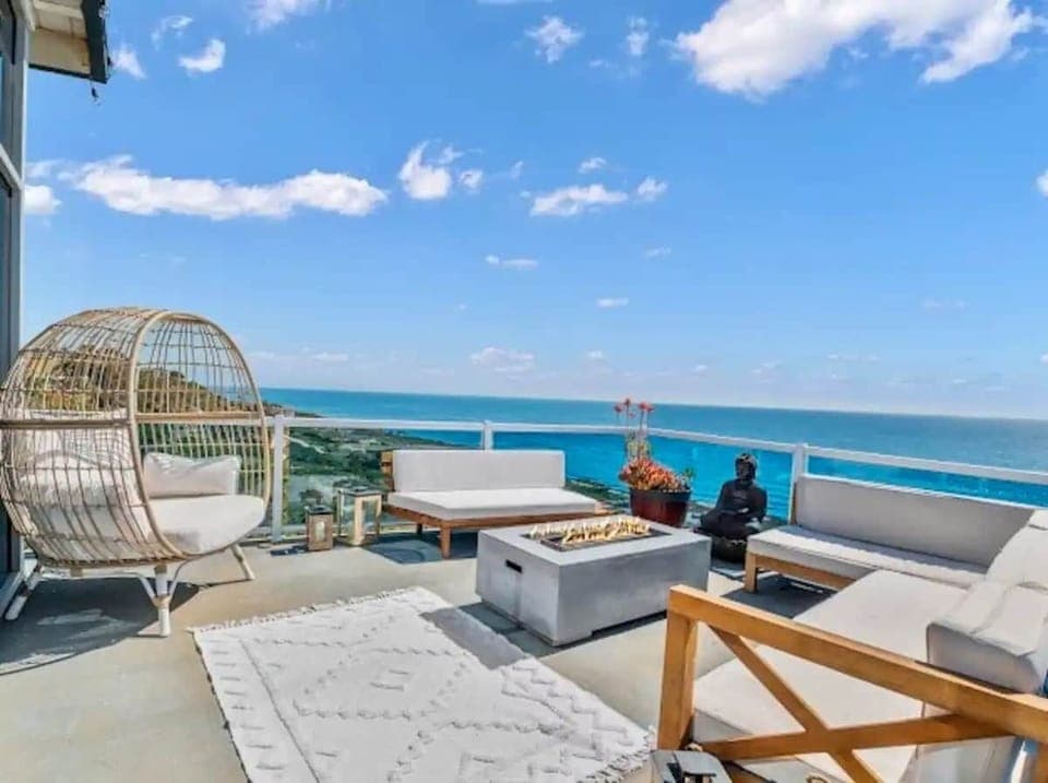 Immerse yourself into this Zen Inspired escape overlooking Sunset Cliffs Beach & Natural Preserve. With the soothing sound of waves and endless ocean views, this is the perfect spot to unwind, reflect, and reconnect with nature's beauty