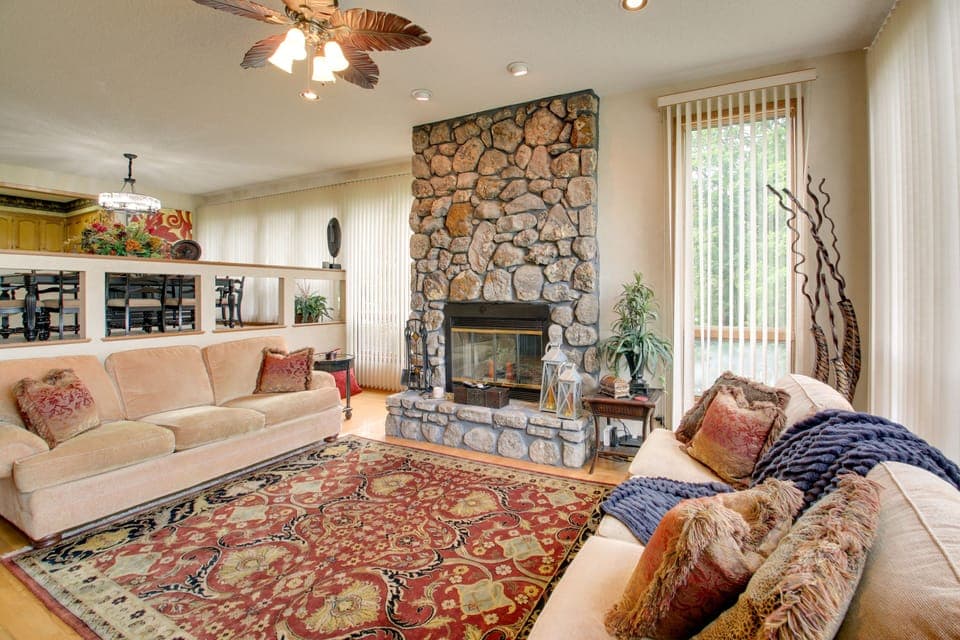 Mount Ida Vacation Rental | 3BR | 2BA | 2,800 Sq Ft | Stairs to Access