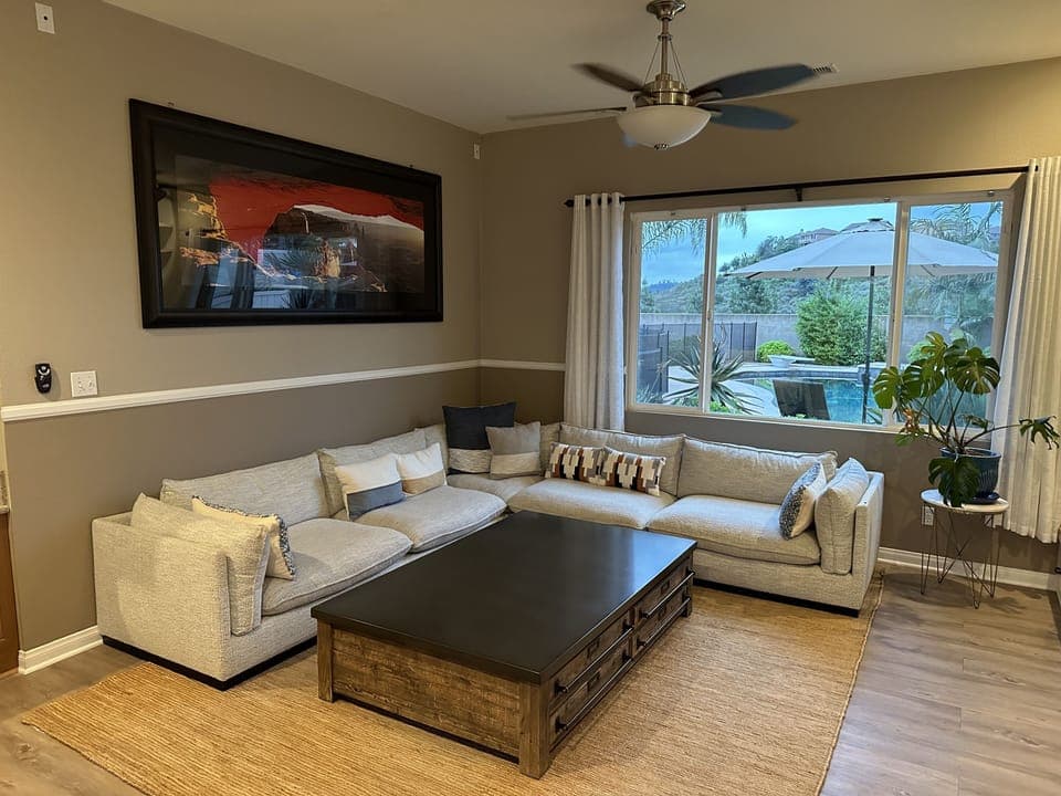 Spacious Living Area with Gorgeous Views 