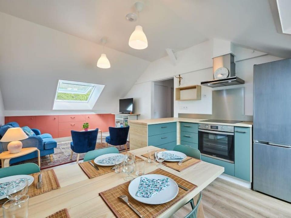 Kitchen / Dining Room