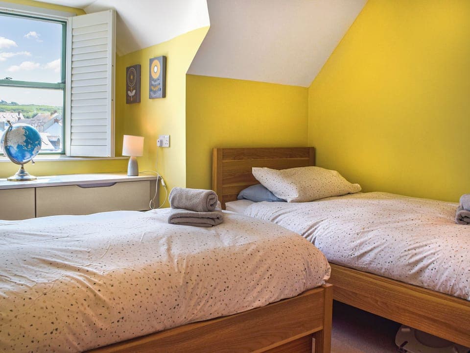 Twin bedroom | St Brides Bay View, Broad Haven, near Haverfordwest