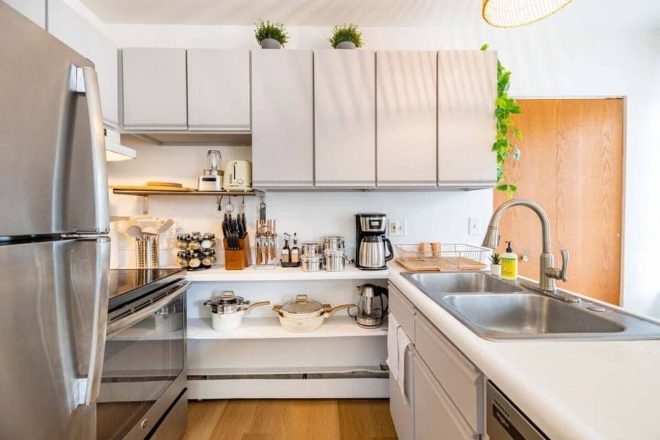 "Great place, very clean and well stocked!" - Michael, 5 Star Review