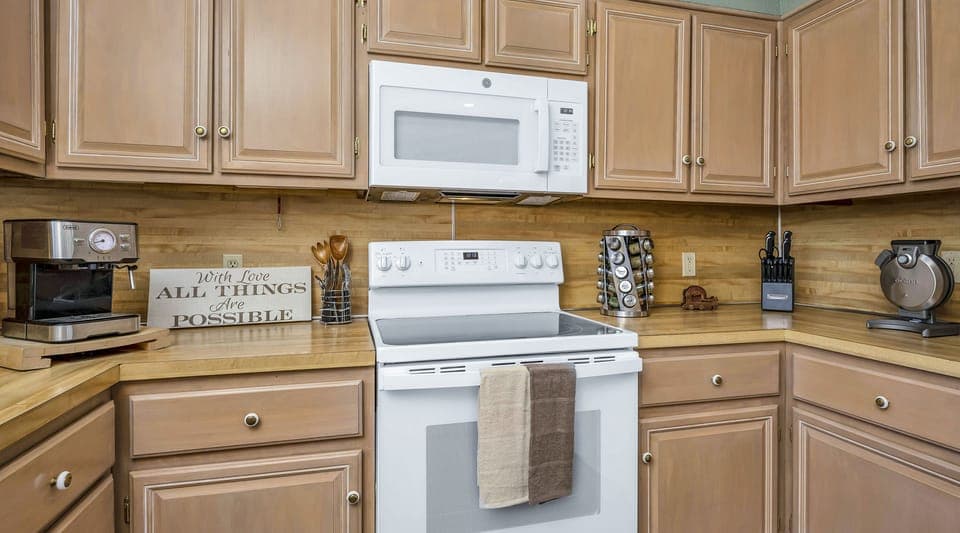 Kitchen with amenities.